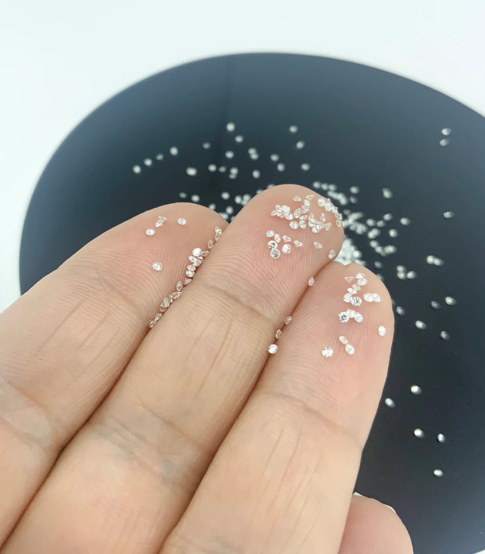 1.1mm CVD Lab Grown Diamond Melee: DEF VS Round Brilliant Cut